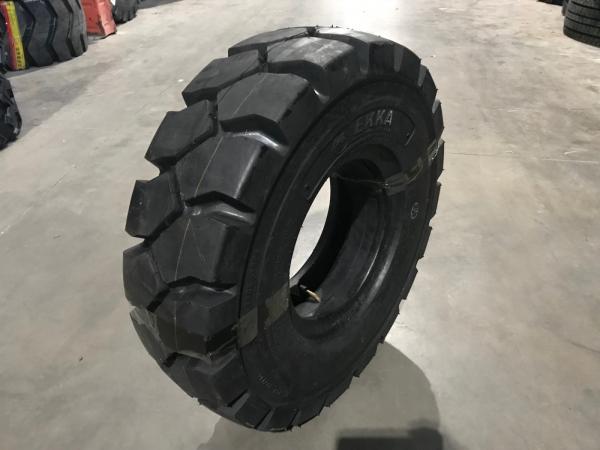 Шина 5. 00-8  шинокомплект